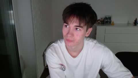 charleshanson69 online show from November 2025 04:07:01 PM