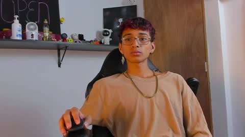 Snapshot of charlieerusso chatting on December 2024 05:48:01 PM Charles Russo online show from December 2024 05:48:01 PM