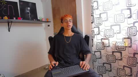 Snapshot of charlieerusso chatting on January 2025 08:11:02 PM Charles Russo online show from January 2025 08:11:02 PM