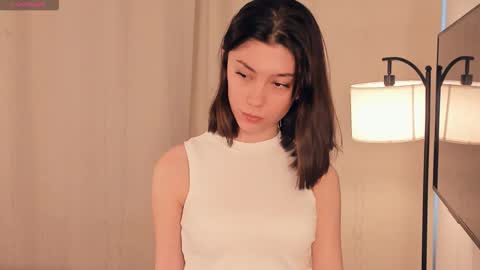 Snapshot of charlinepiker chatting on January 2026 10:07:02 AM Yumi online show from January 2026 10:07:02 AM