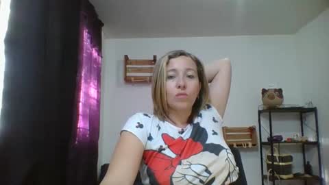 Snapshot of charlot_ponze chatting on December 2024 10:24:01 PM charlott online show from December 2024 10:24:01 PM