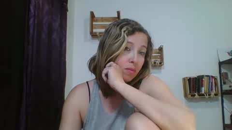 Snapshot of charlot_ponze chatting on February 2025 05:19:02 AM charlott online show from February 2025 05:19:02 AM