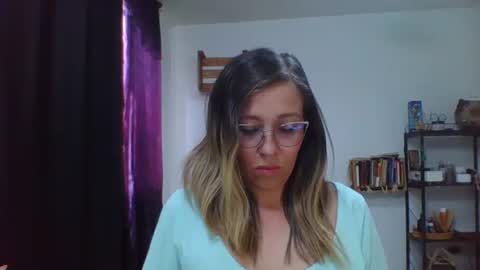 Snapshot of charlot_ponze chatting on September 2025 08:02:02 PM charlott online show from September 2025 08:02:02 PM