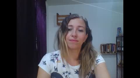 Snapshot of charlot_ponze chatting on October 2025 05:00:01 PM charlott online show from October 2025 05:00:01 PM