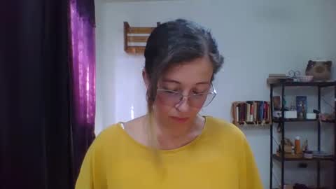 Snapshot of charlot_ponze chatting on December 2025 07:01:02 PM charlott online show from December 2025 07:01:02 PM