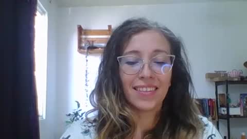 Snapshot of charlot_ponze chatting on February 2026 05:17:01 PM charlott online show from February 2026 05:17:01 PM