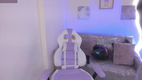    online show from November 2025 09:24:02 PM