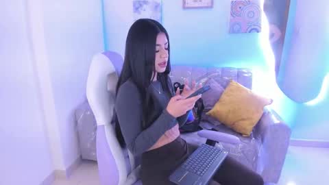    online show from January 2026 06:22:02 PM