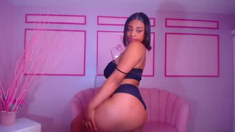 Charlote  online show from January 2025 01:38:02 PM