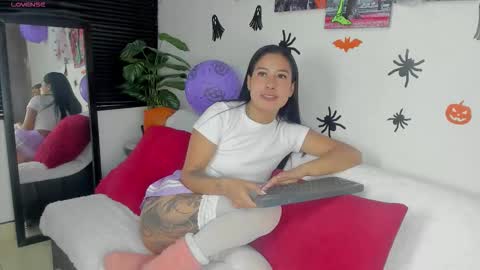 charlote_ross online show from October 2025 04:02:02 AM