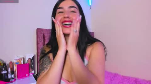 Charlothe online show from December 2025 04:51:01 AM