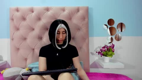 charlothe_7 online show from December 2025 04:19:01 AM