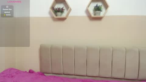 charlothe_dumont online show from May 2026 02:02:02 PM