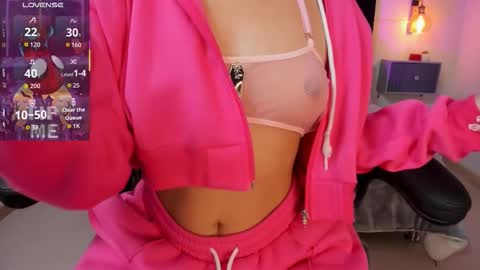 Charlotte online show from October 2025 04:40:02 AM