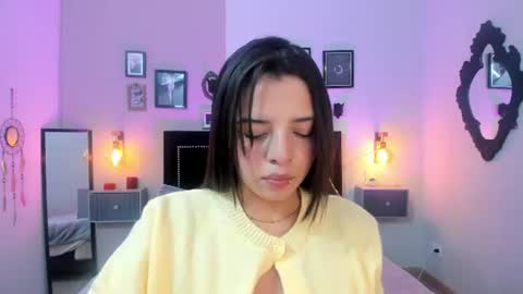 Snapshot of charlotte__benett chatting on June 2026 05:39:02 AM Charlotte online show from June 2026 05:39:02 AM