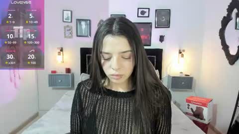 Snapshot of charlotte__benett chatting on July 2026 05:37:01 AM Charlotte online show from July 2026 05:37:01 AM