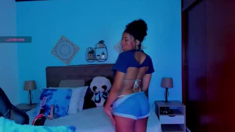 Charlotte  online show from March 2026 09:10:01 PM