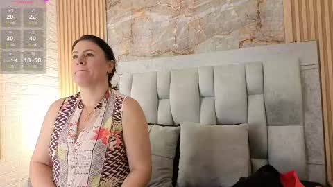 Snapshot of charlotte__g chatting on April 2026 11:24:01 AM charlotte online show from April 2026 11:24:01 AM