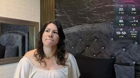 Snapshot of charlotte__g chatting on April 2026 10:46:01 AM charlotte online show from April 2026 10:46:01 AM