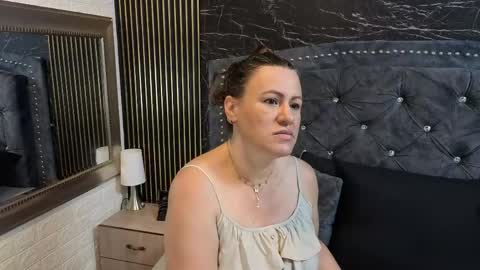 Snapshot of charlotte__g chatting on May 2026 11:09:02 AM charlotte online show from May 2026 11:09:02 AM