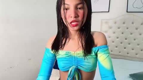 Snapshot of charlotte_capell chatting on January 2025 09:10:02 AM Charly online show from January 2025 09:10:02 AM