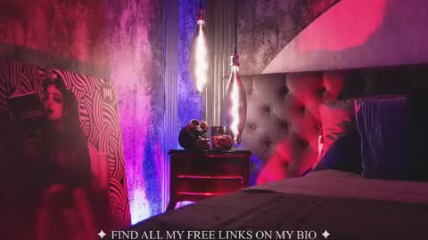 Charlotte online show from April 2026 05:03:02 PM