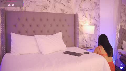 Charlotte online show from April 2026 01:50:02 AM