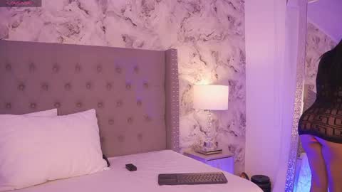 Charlotte online show from April 2026 04:07:01 AM