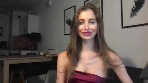 Snapshot of charlotte_roche chatting on September 2025 01:49:01 PM Charlotte Roche online show from September 2025 01:49:01 PM