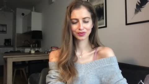 Snapshot of charlotte_roche chatting on October 2025 02:01:01 PM Charlotte Roche online show from October 2025 02:01:01 PM