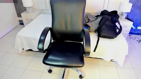 Snapshot of charlotte_whitee1 chatting on February 2026 06:53:01 PM Charlotte Everyday From 0700 to 1300 Col Time online show from February 2026 06:53:01 PM