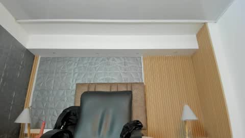 Snapshot of charlotte_whitee1 chatting on April 2026 10:55:01 AM Charlotte Everyday From 0700 to 1300 Col Time online show from April 2026 10:55:01 AM
