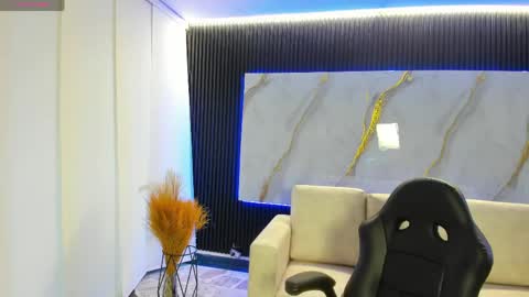 Snapshot of charlotte_whitee1 chatting on April 2026 11:46:02 AM Charlotte Everyday From 0700 to 1300 Col Time online show from April 2026 11:46:02 AM
