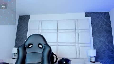 Snapshot of charlotte_whitee1 chatting on April 2026 11:36:02 AM Charlotte Everyday From 0700 to 1300 Col Time online show from April 2026 11:36:02 AM