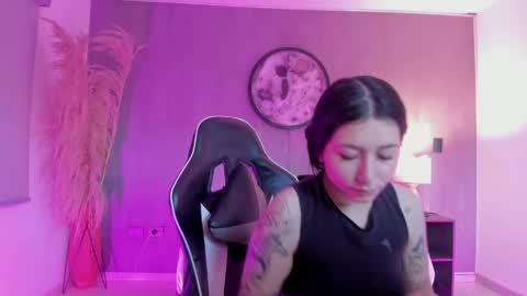 Charlottee online show from May 2026 11:50:02 AM