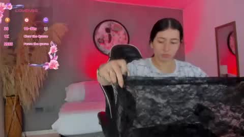Charlottee online show from June 2026 02:05:01 AM
