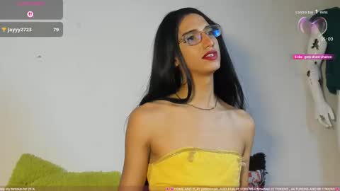 Char online show from September 2025 12:23:02 AM