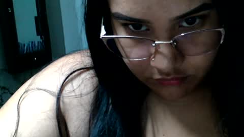 charlottequeen_21 online show from June 2026 04:49:02 PM