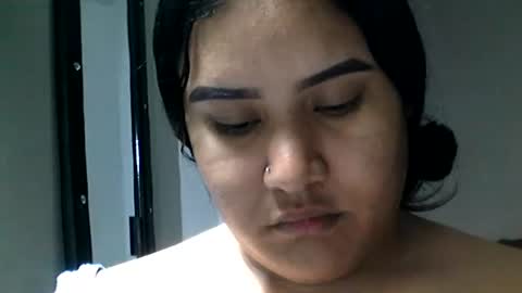 charlottequeen_21 online show from June 2026 03:48:02 AM