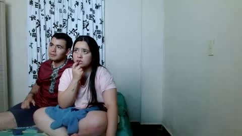 Snapshot of charlottetwins chatting on December 2025 05:01:02 AM charlot online show from December 2025 05:01:02 AM