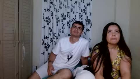 Snapshot of charlottetwins chatting on December 2025 04:18:02 AM charlot online show from December 2025 04:18:02 AM