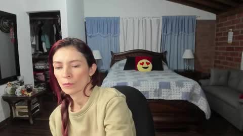 Charlotte online show from November 2025 04:00:01 AM