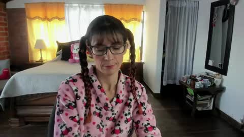 Charlotte online show from April 2026 04:12:02 PM