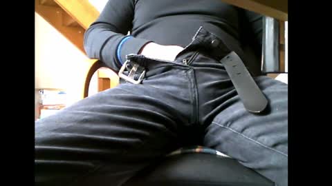 charly052 online show from February 2025 02:22:02 PM