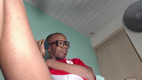 Snapshot of charly_vergonti_ chatting on January 2025 08:51:02 AM charly_vergonti_ online show from January 2025 08:51:02 AM