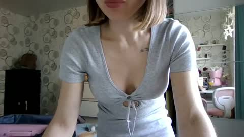 charming__chick online show from May 2026 02:43:01 PM