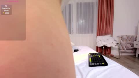 Snapshot of charming_annye chatting on January 2025 06:27:01 PM Annye online show from January 2025 06:27:01 PM