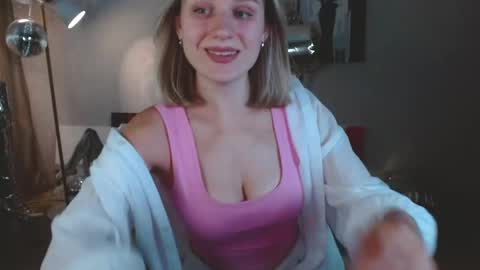 Michelle  online show from April 2026 06:36:02 AM