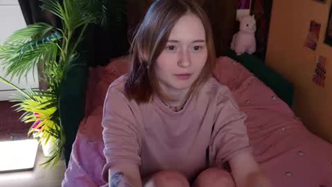 Lissa online show from February 2025 01:19:02 PM