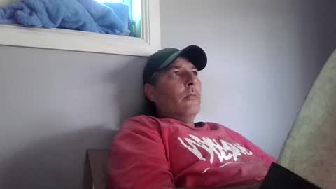 Snapshot of charmingcroat chatting on October 2025 11:27:01 PM charmingcroat online show from October 2025 11:27:01 PM